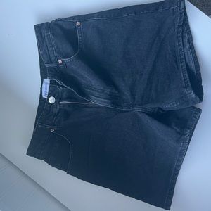 Black Zara jean shorts, great condition never worn, size 6